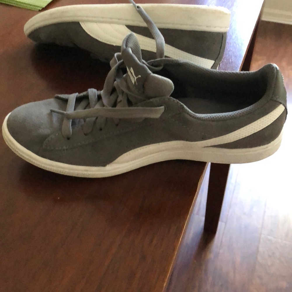 Puma soft step shoes